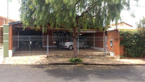 Imagem 1 de 6 de Venda De Casas / Padrão Na Cidade De Araraquara 10968