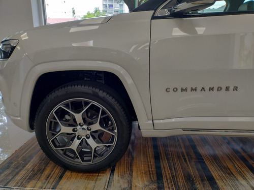 Imagen 23 de 25 de Jeep Commander Overland 4x4 0km Td At9 2023-bb