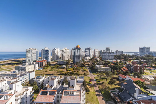 Venta Apartamento Dos Dormitorios Punta Del Este Edificio Icon Brava