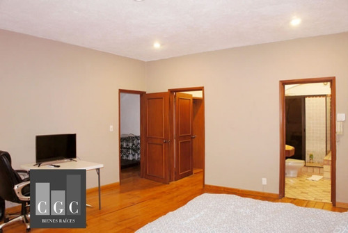 Imagen 6 de 18 de Venta Casa En San Jerónimo Versátil Y Con Vistas Arboladas