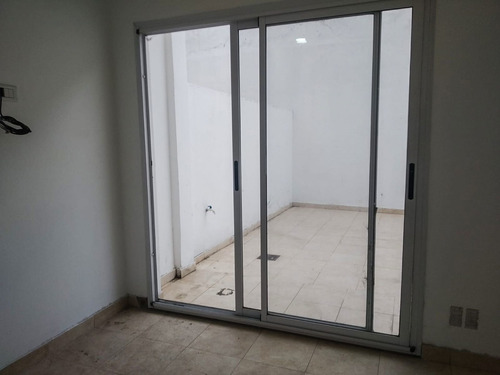 Imagen 5 de 10 de Venta Depto Monoamb. Con Patio. Nuevo. Avellaneda