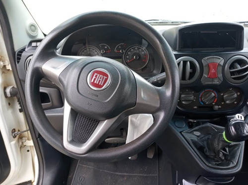 Fiat Doblò Essence 1.8 Manual