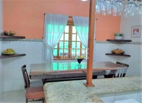 Sobrado No Tatuapé Com 3 Dorms Sendo 2 Suítes, 4 Vagas, 220m² - So0803