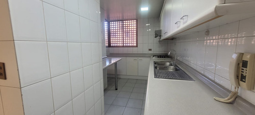 Depto. En Arriendo 4d + 3b + 2e + 1b - Flor De Azucena / Los