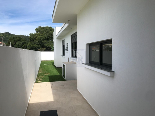 Casa À Venda Em Cachoeira Do Bom Jesus - Ca007410