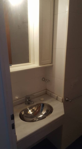 En Venta En El Palomar Espacio Cochera Que Se Encuentra En El Medio De Las Dos Torres F: 7028