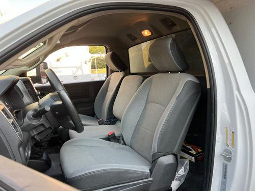 RAM 4000 5.7 Chasis Cabina Pl 4x2 Mt