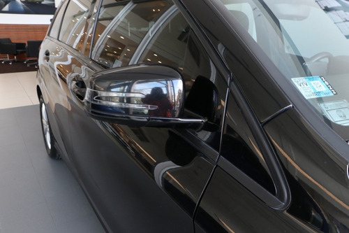 Imagen 10 de 12 de Mercedes Benz B200 Style
