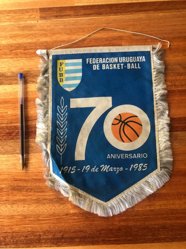 Banderin 70 Aniversario Federacion Uruguaya Basketball Fubb