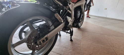 Imagen 13 de 17 de Yamaha Fazer 600 2009