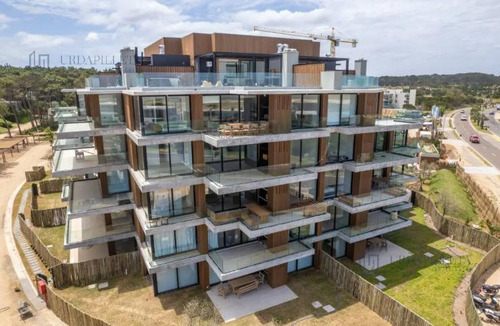 Apartamento Penthouse En Venta Sense Manantiales