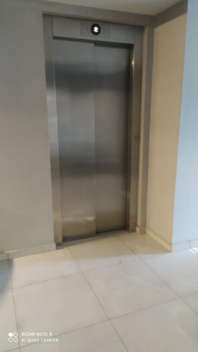 Imagen 5 de 30 de Venta Departamento Un Dormitorio Al Frente Balcón - Abasto