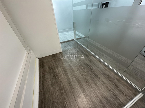 150 Uf / Local Comercial / Las Condes