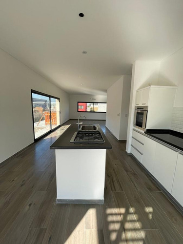 Imagen 6 de 21 de Casa De 4 Ambientes En Venta En San Ramiro, Pilar Del Este.