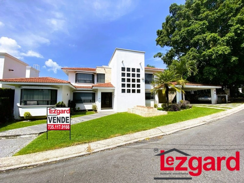 En Venta Casa En Lomas De Cocoyoc