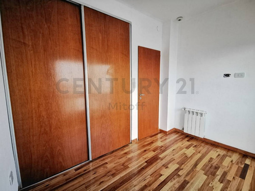 Imagen 9 de 18 de Departamento 2 Dormitorios En Venta La Plata