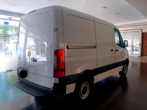 Imagen 4 de 13 de Mercedes-benz Sprinter 311 Cdi Street