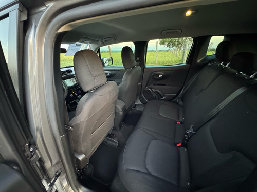 Jeep Renegade 1.8 Flex Aut. 5p