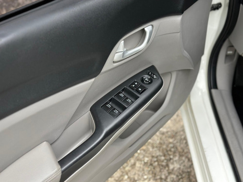 Honda Civic 2.0 LXR 16V FLEX 4P AUTOMÁTICO