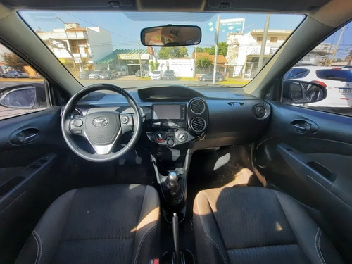 Imagen 8 de 10 de Toyota Etios 46651764