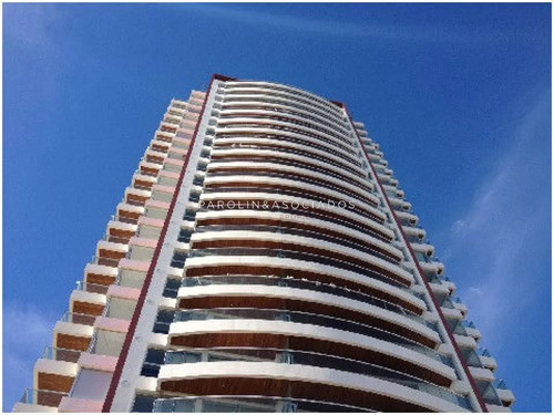 Apartamento En Venta En Icon Tower, Punta Del Este.