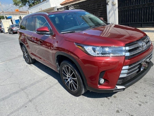 Imagen 2 de 9 de Toyota Highlander Limited 2019 Roja