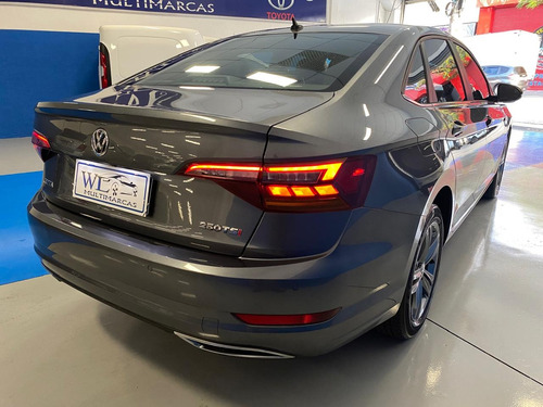 Volkswagen Jetta 1.4 R-line 250 Tsi Flex Aut. 4p