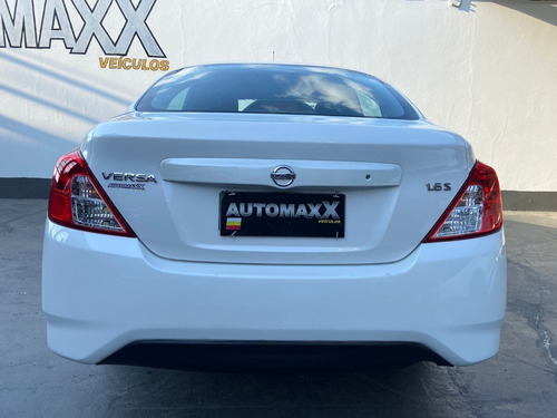 Imagem 5 de 15 de Nissan Versa S 1.6 Flex