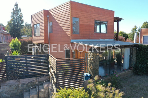 Excelente Casa En Pichilemu