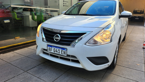 Nissan Versa 1.6 Advance At
