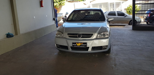 Chevrolet Astra 2.0 Mpfi Cd Sedan 8v Gasolina 4p Manual