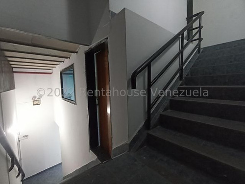 Imagen 11 de 26 de Edificio En Venta Av Constitución, Maracay 23-13750 Hc