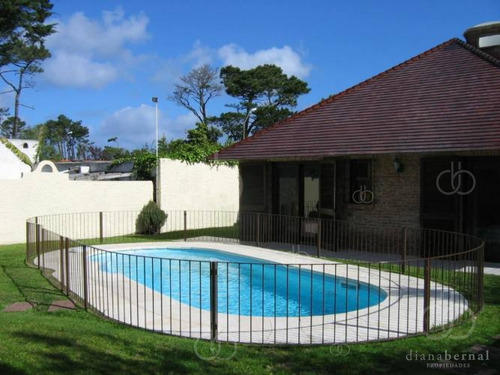 Imagen 2 de 30 de Mansa, Chalet De 4 Dormitorios Y Dependencias, Piscina Climatizada.- Ref: 54021