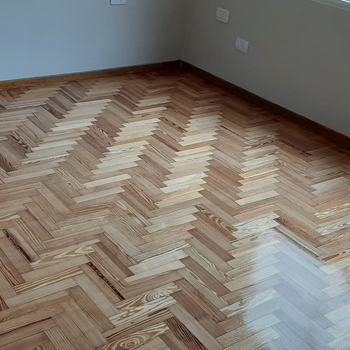 Imagen 3 de 8 de Pulido E Hidrolaqueado De Pisos De Madera Caballito Parquet