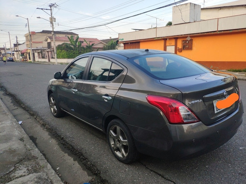 Nissan Versa Mecanico