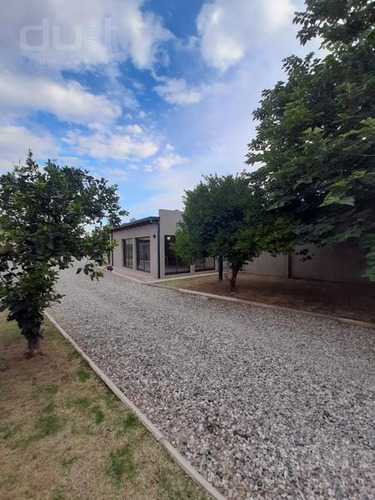 Imagen 4 de 24 de Venta De Duplex 2 Dormitorios En B° San Fernando - Complejo Cerrado