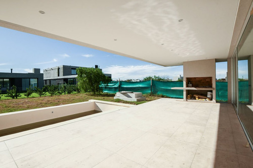 Venta Casa Moderna A Estrenar En Vida Funes