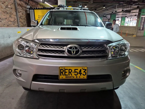 Toyota Fortuner 3.0 Sr5