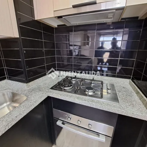 Departamento Seminuevo En Venta De 2d/1b Metro Lo Ovalle