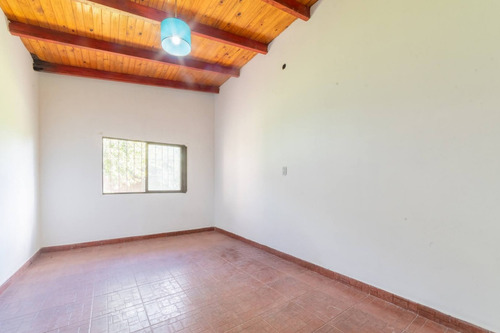 Casa 3 Dormit. Con Amplio Terreno En Bº Los Conquistadores - Sauce Viejo
