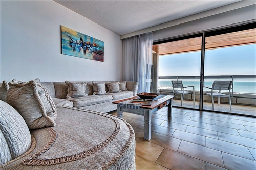 Venta De Apartamento 3 Dormitorios En Playa Mansa