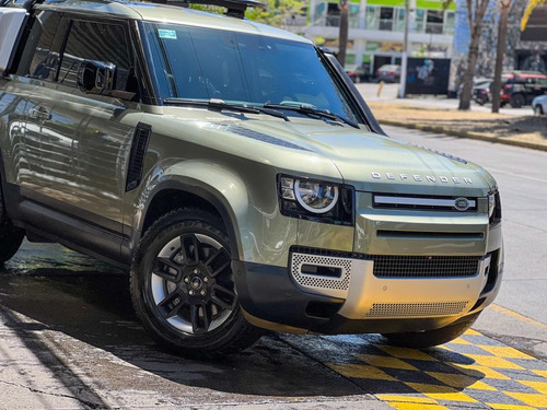 Land Rover Defender P400 2021