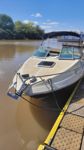 Naval Center 210 Cuddy. Evinrude E-tec 150 Hp
