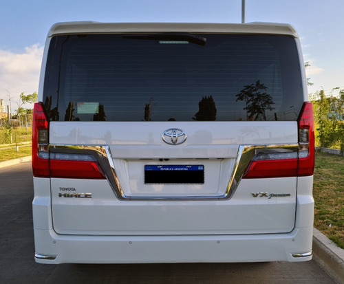 Imagen 5 de 19 de Toyota Hiace Vx Premium 2.8tdi Wagon 6at 10 Asientos