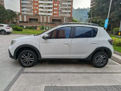 Renault Stepway 1.6 Zen Automatic