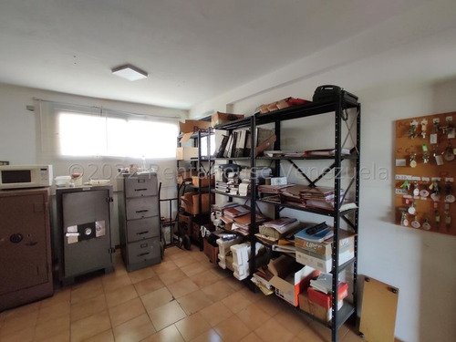 Imagen 10 de 12 de Oficina En Venta En Zona Industrial San Crispin Aragua 22-27108 Irrr