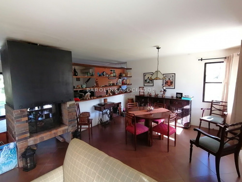 Hermosa Casa En Parque Burnett- Ref: 3835