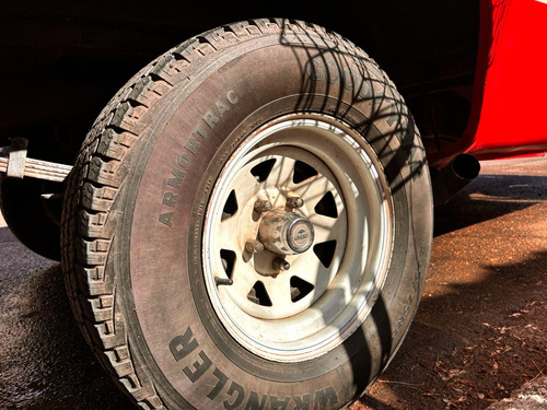 Chevrolet C-10 Custom Deluxe