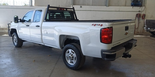 Imagen 3 de 12 de Chevrolet Silverado Cabina Y Med 4x4 Hd
