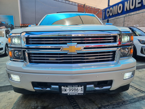 Chevrolet Cheyenne 5.3 2500 Doble Cab High Country 4x4 Mt